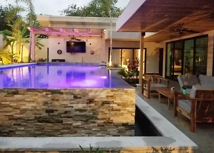 Private Pool With Swim Up Bar And Two Beaches Apartment Tamarindo